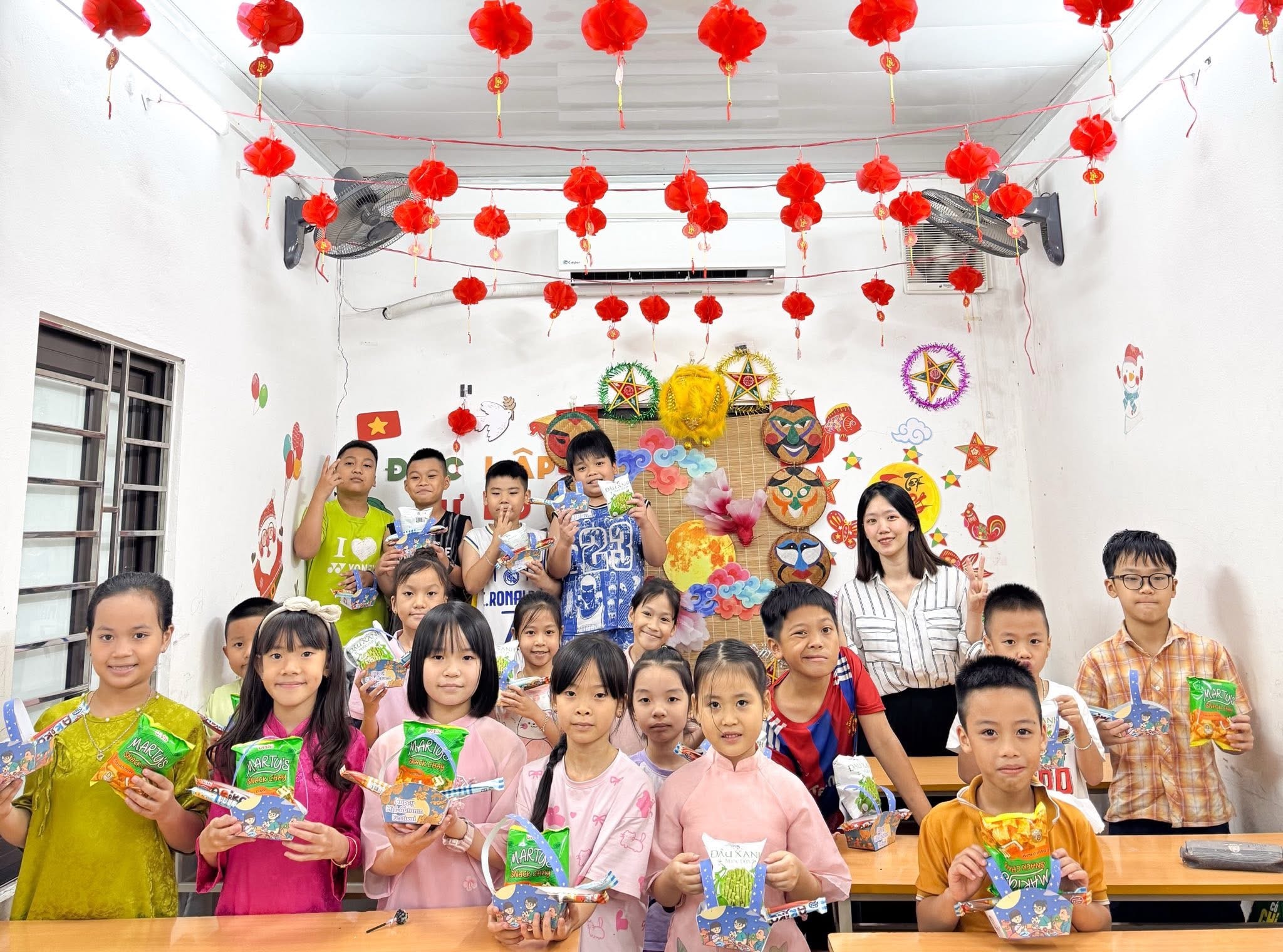 Lớp học MS.LAN ENGLISH